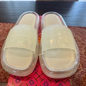 Tory Burch Bubble Jelly Slides in new ivory size 7, BNIB,MSRP$188 Must have